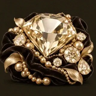 Faceted gemstone — Bsb007